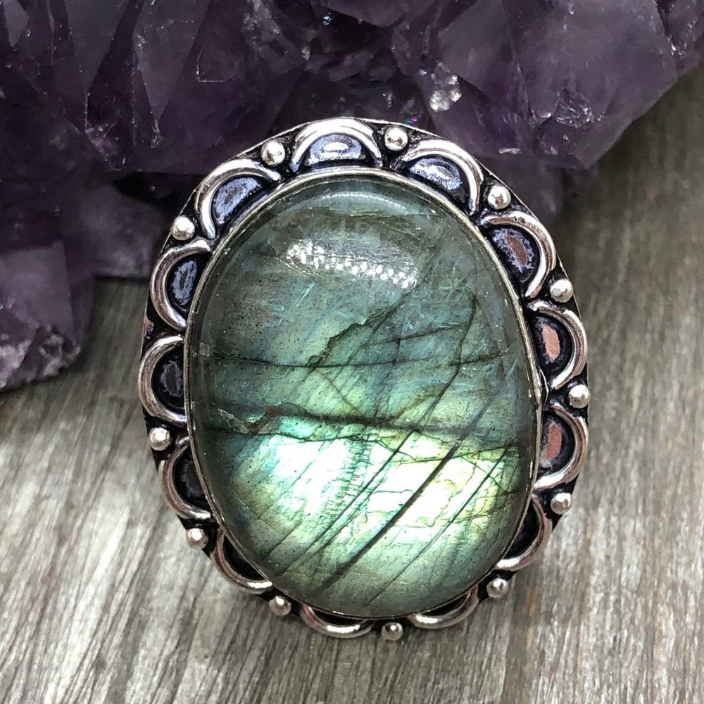 Flashy blue green labradorite crystal ring sliver